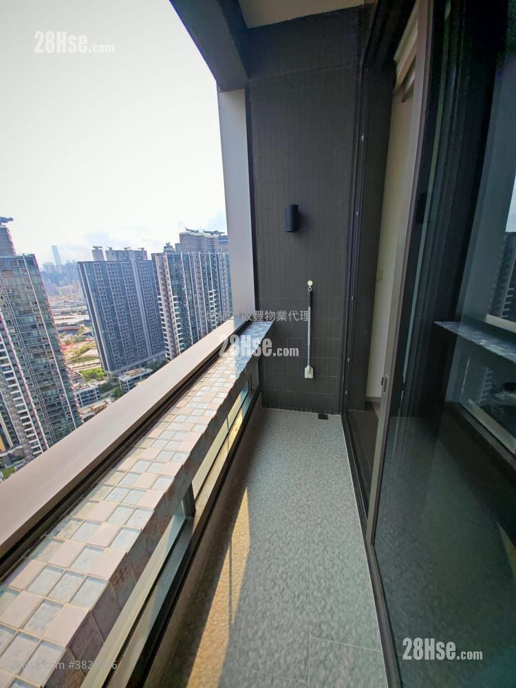 龍譽 售盤 3 房 , 2 浴室 1,010 平方呎