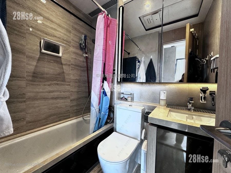 天钻 租盘 2 房 , 1 浴室 583 平方尺