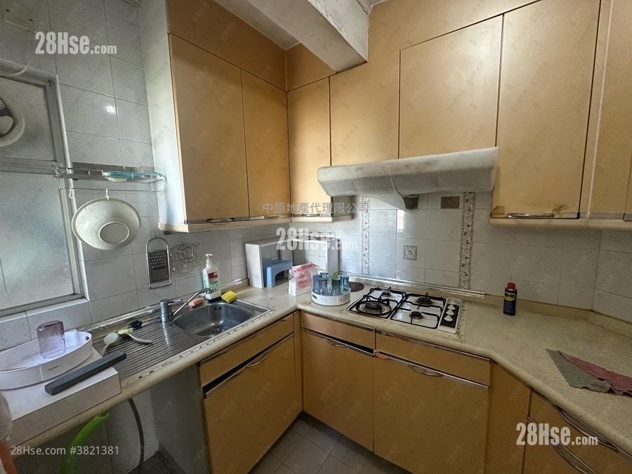 Kingswood Villas Sell 3 Bedrooms 635 ft²