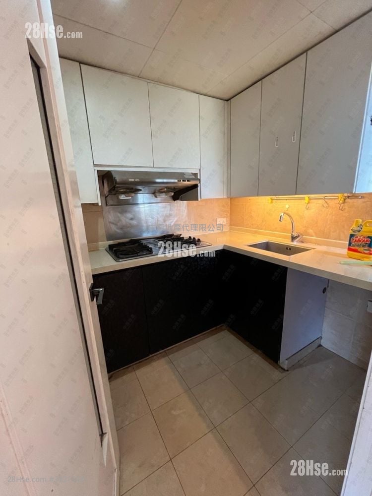 Kingswood Villas Sell 3 Bedrooms 623 ft²