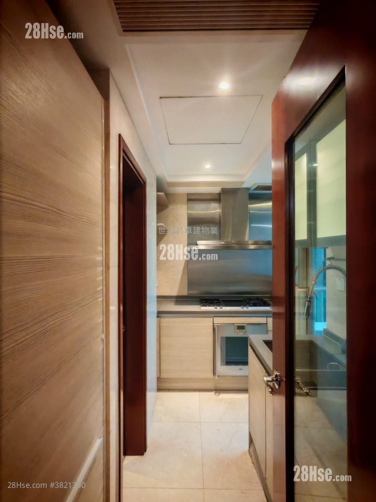 御金国峯 租盘 2 房 , 4 浴室 1,204 平方尺