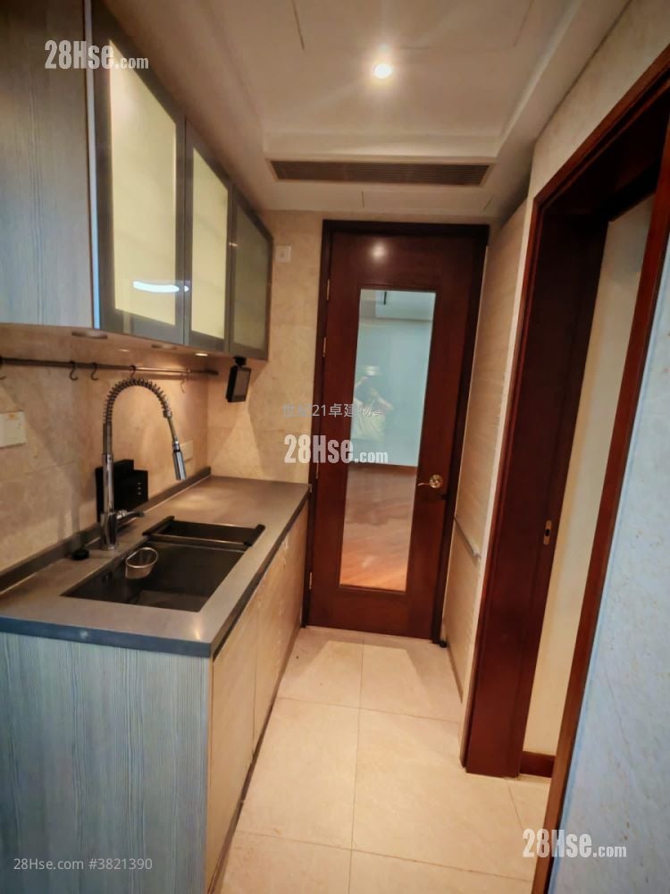 御金国峯 租盘 2 房 , 4 浴室 1,204 平方尺