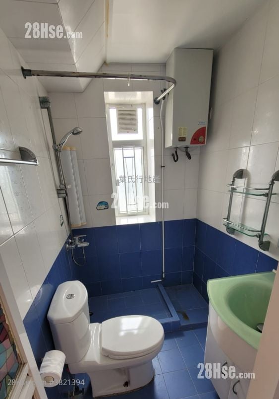 Wah Yuen Chuen Sell 2 Bedrooms , 1 Bathroom 642 ft²