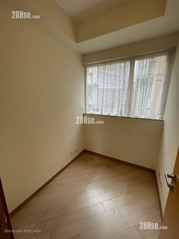 Avignon Sell 3 Bedrooms , 2 Bathrooms 698 ft²