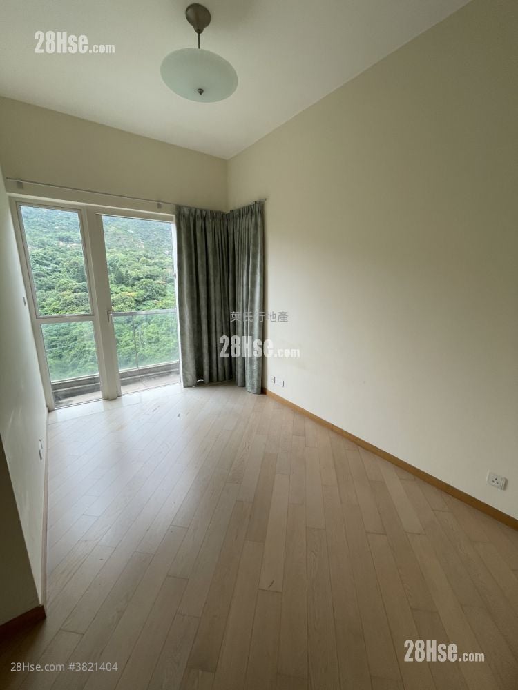 Avignon Sell 3 Bedrooms , 2 Bathrooms 698 ft²