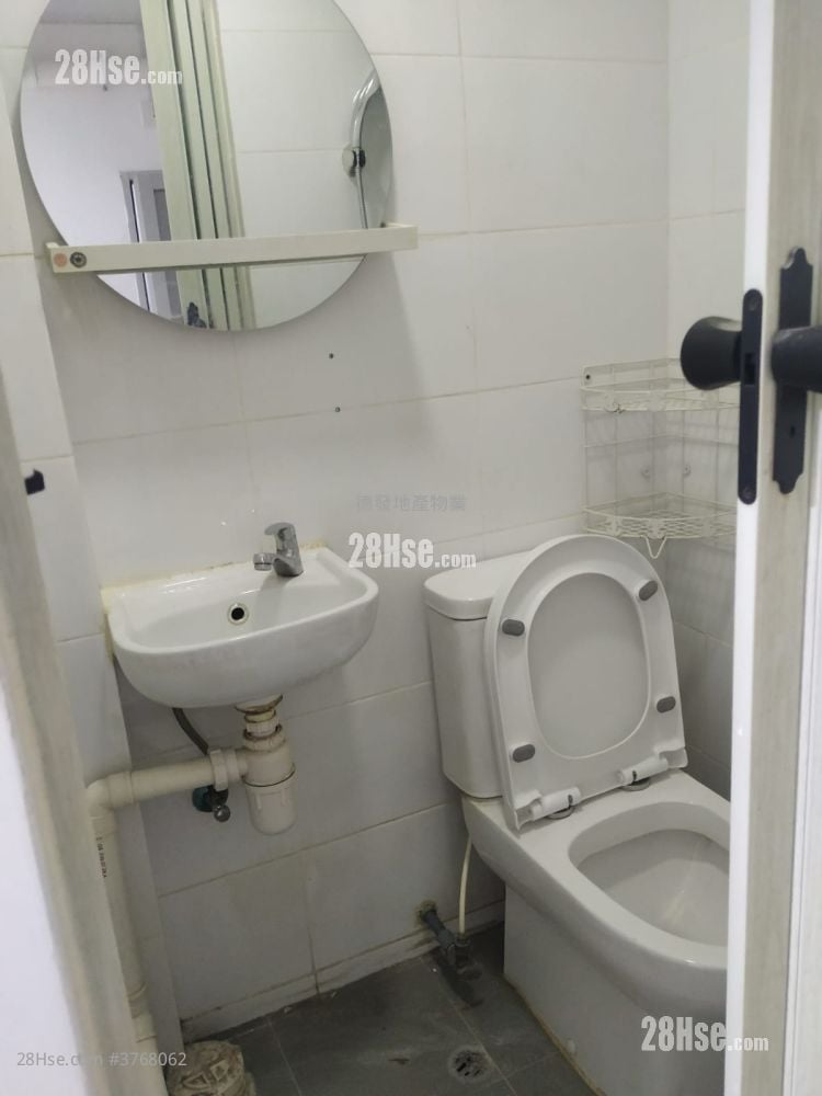 康樂大樓 租盤 開放式間隔 , 1 浴室 100 平方呎