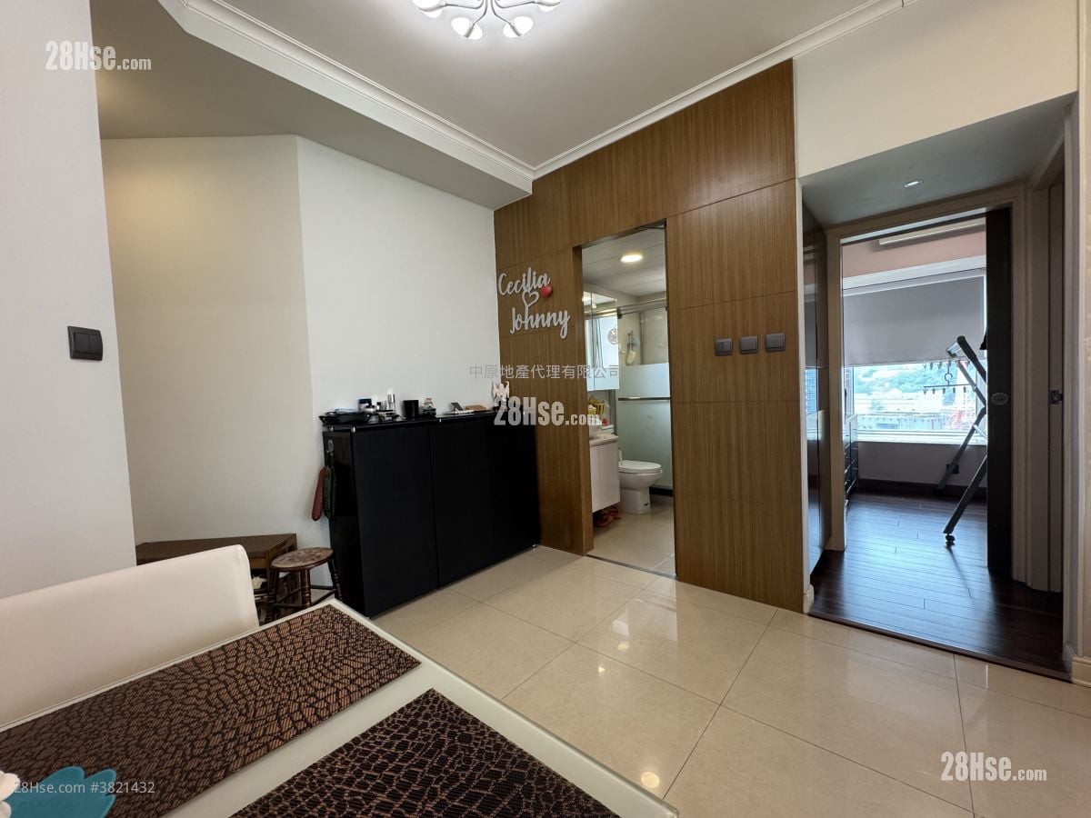 Banyan Garden Sell 2 Bedrooms , 1 Bathroom 455 ft²