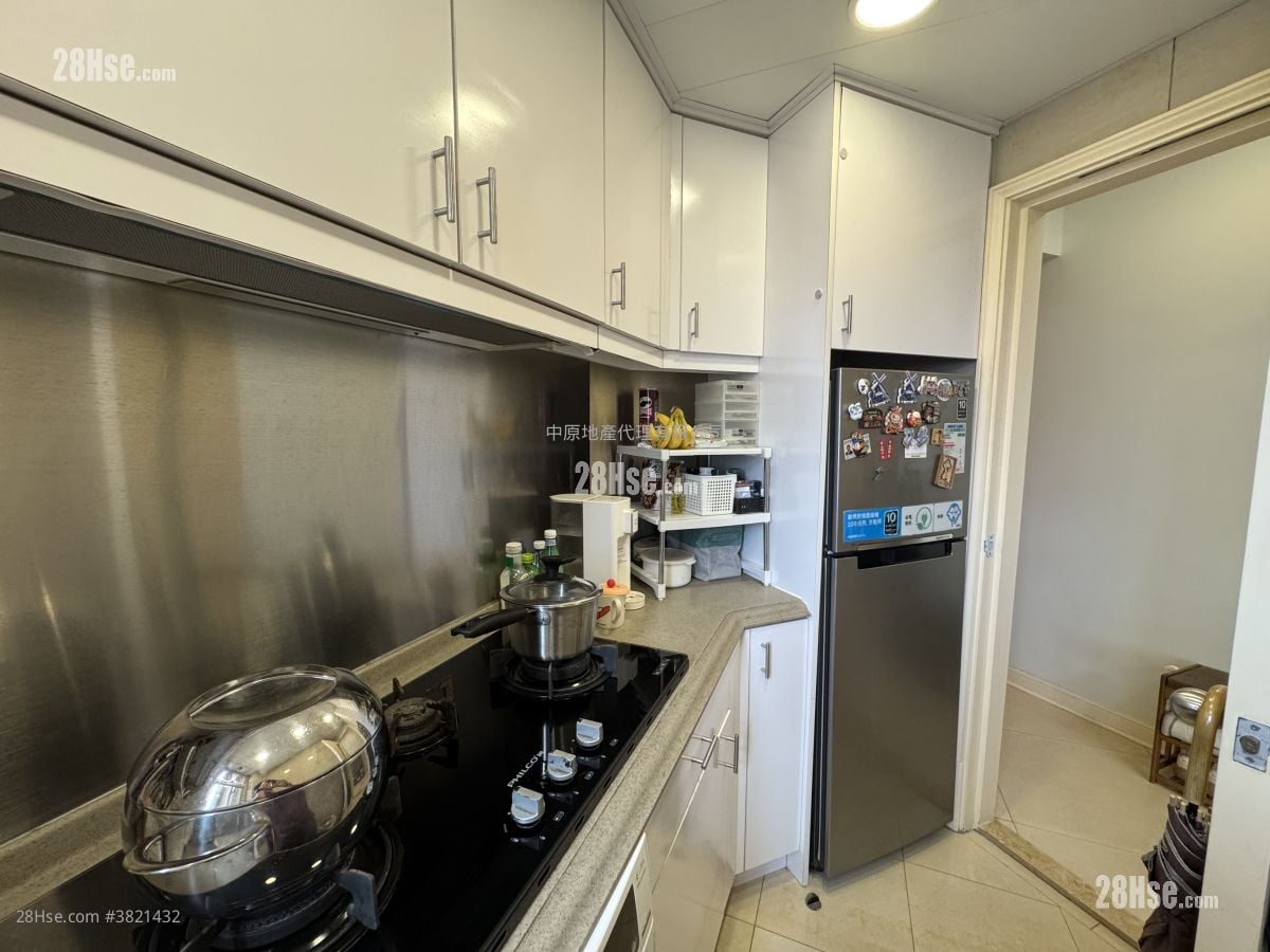 Banyan Garden Sell 2 Bedrooms , 1 Bathroom 455 ft²