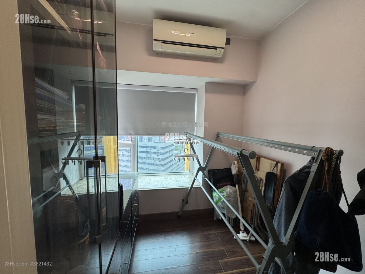 Banyan Garden Sell 2 Bedrooms , 1 Bathroom 455 ft²