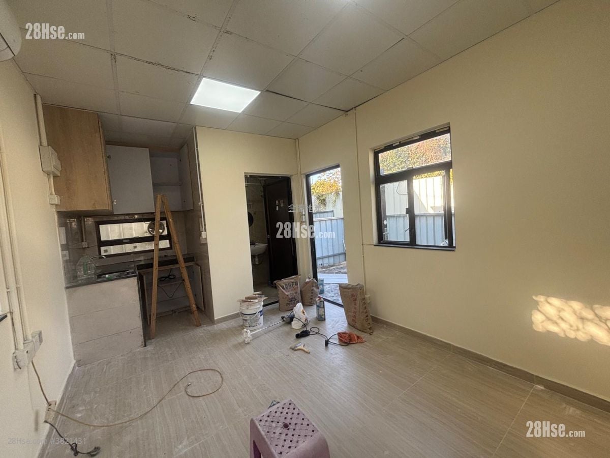 Village Rental Studio , 1 Bathroom 230 ft²