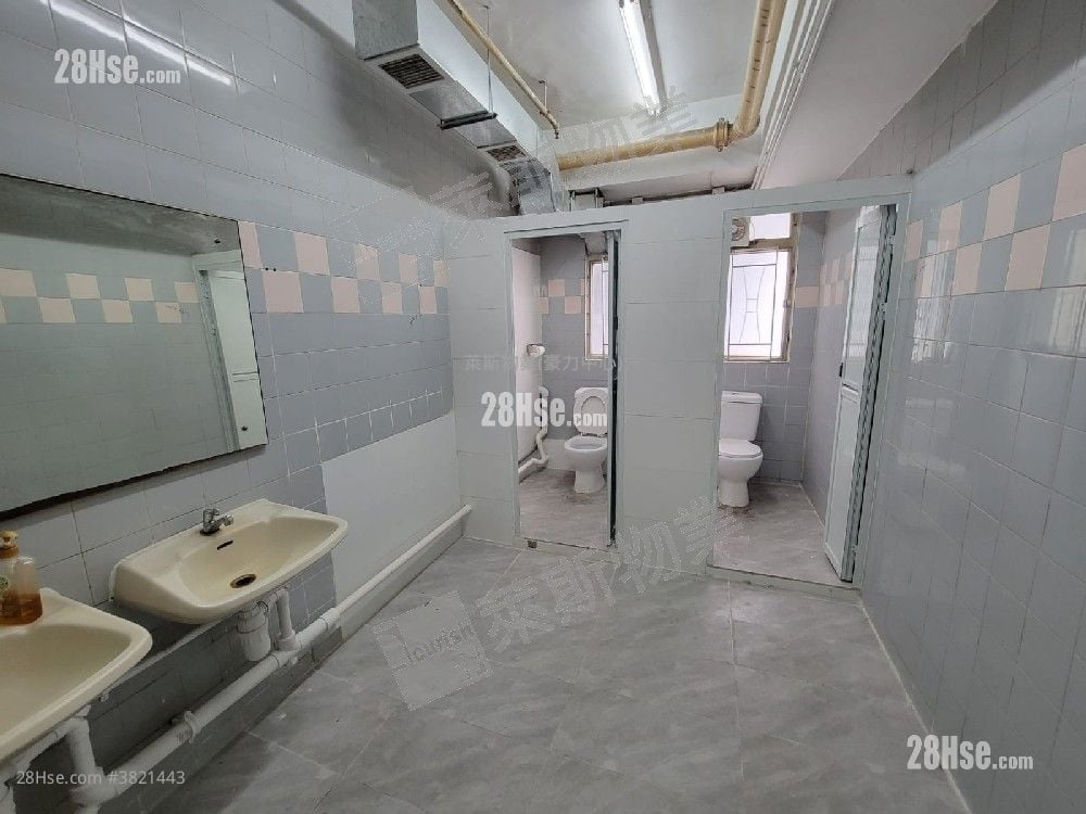 怡高工業中心 租盤 1 廁所 1,897 平方呎