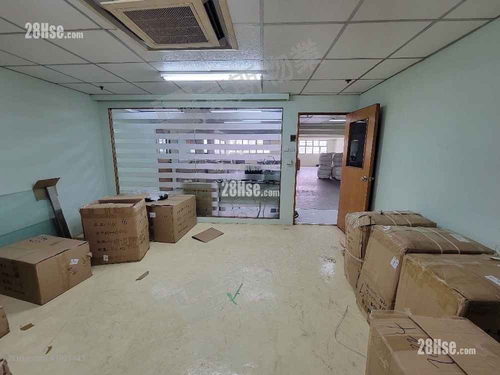 怡高工業中心 租盤 1 廁所 1,897 平方呎