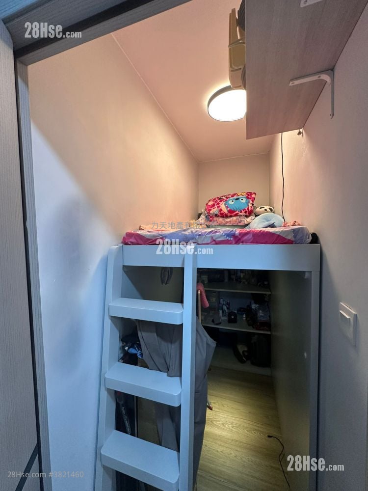 工人房: 富豪花园 售盘 4 房 , 2 浴室 1,093 平方尺