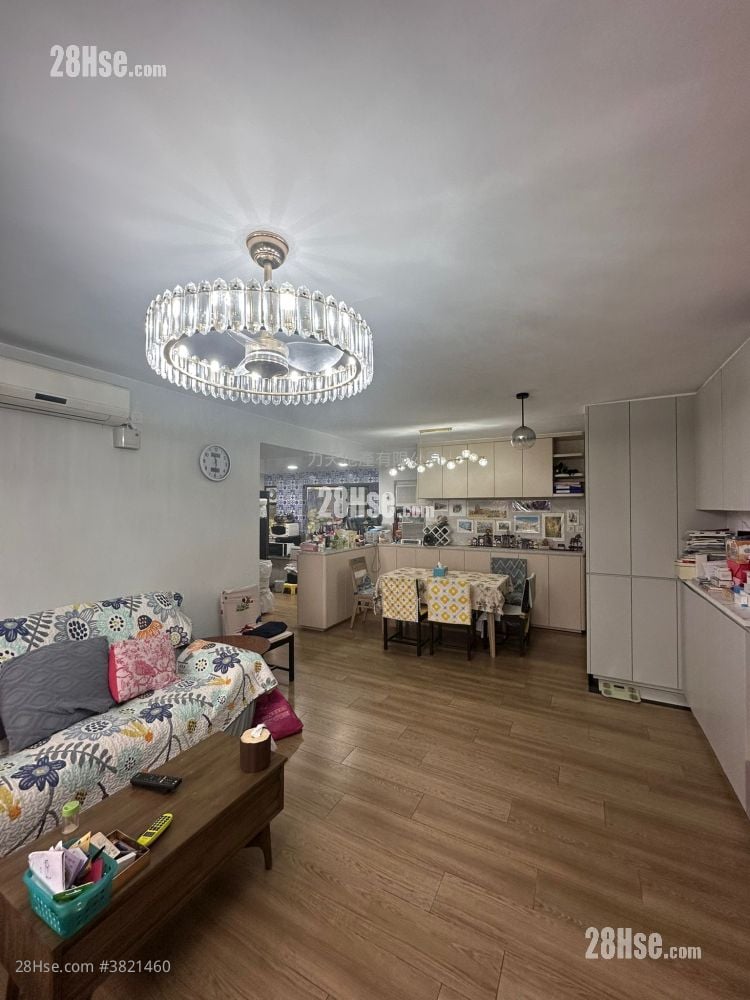 厅: 富豪花园 售盘 4 房 , 2 浴室 1,093 平方尺