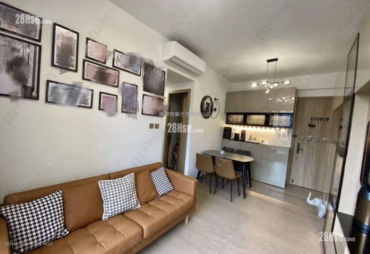 Centra Horizon Sell 2 Bedrooms , 1 Bathroom 585 ft²