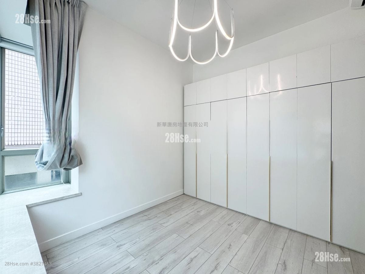 No. 31 Robinson Road Rental 3 Bedrooms , 2 Bathrooms 881 ft²