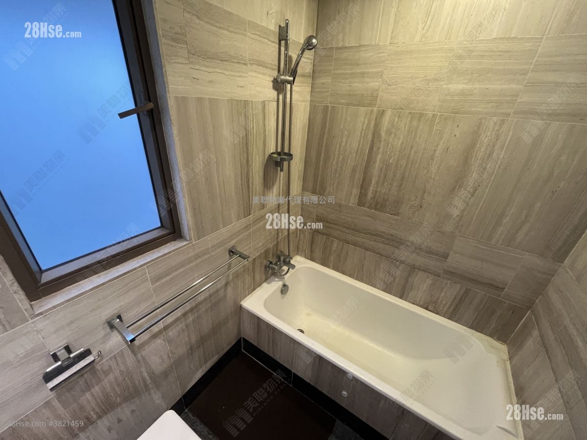 Residence 228 Sell 3 Bedrooms 543 ft²