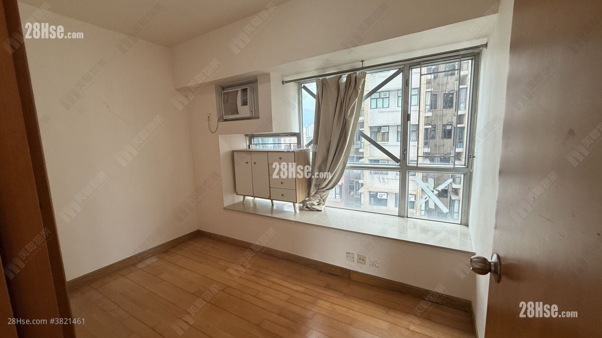 Merit Place Sell 2 Bedrooms , 1 Bathroom 420 ft²