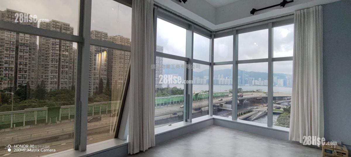 King Palace Plaza Rental