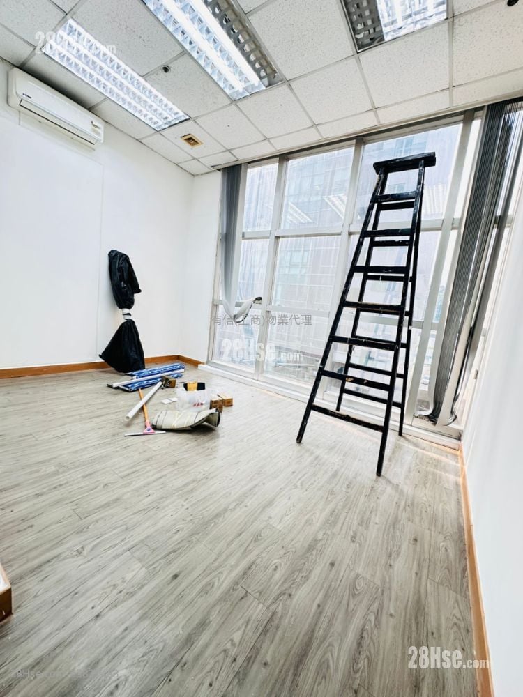 Charm Centre Rental 3 Bedrooms 1,133 ft²