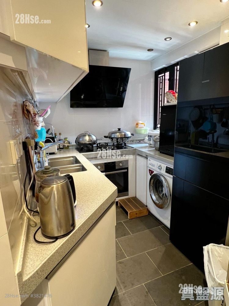 Villa Athena Sell 3 Bedrooms 875 ft²