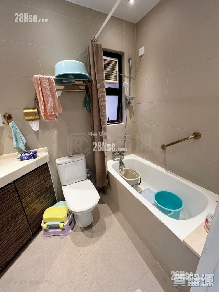 Villa Athena Sell 3 Bedrooms 875 ft²