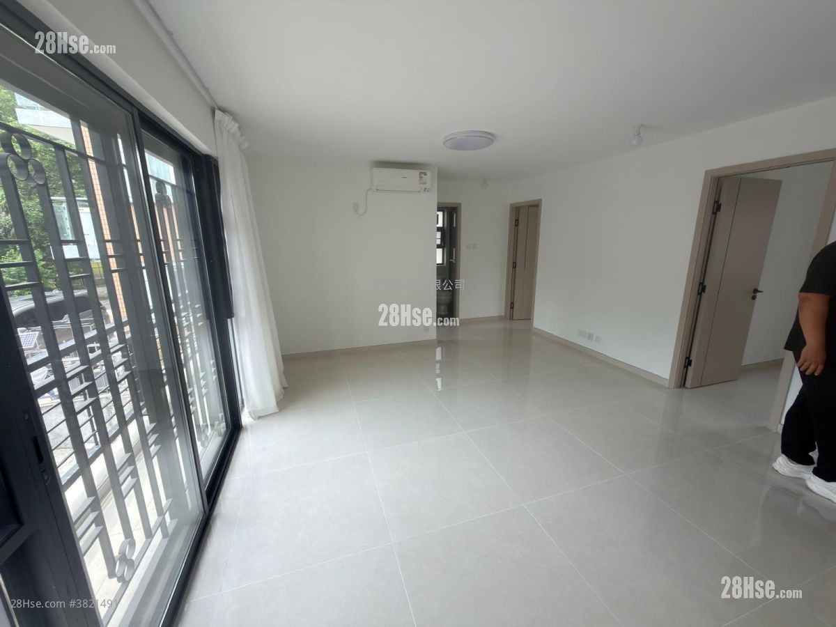 村屋 租盘 3 房 , 2 浴室 650 平方尺