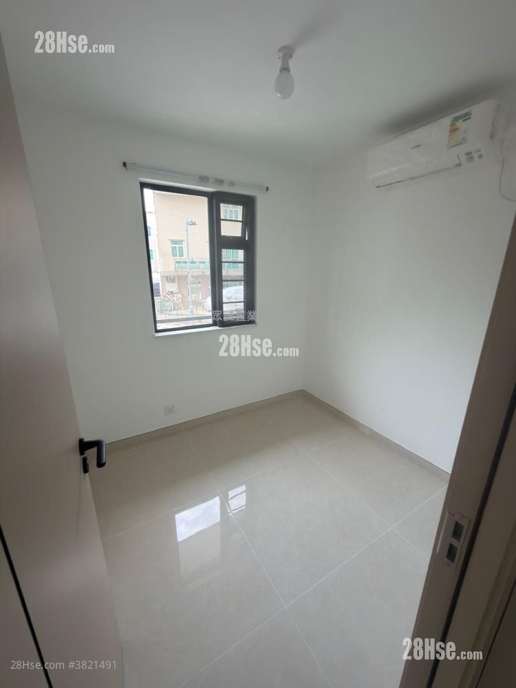 村屋 租盘 3 房 , 2 浴室 650 平方尺