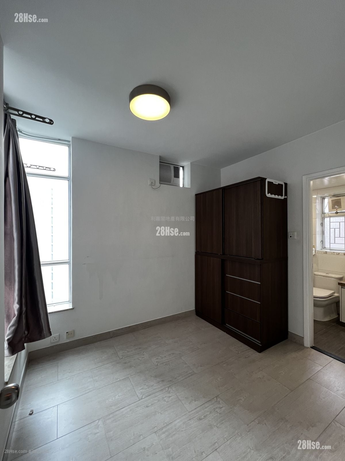 愉景新城 售盘 3 房 648 平方尺