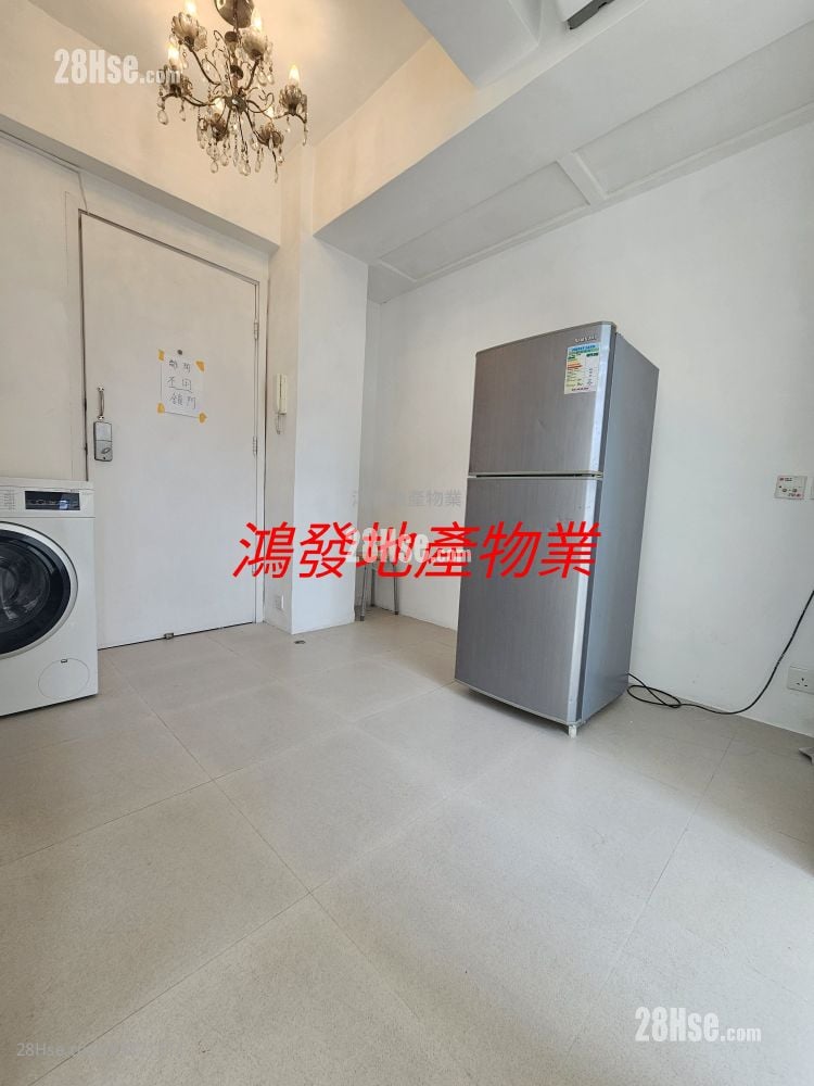 Man Hing House Sell 2 Bedrooms , 1 Bathroom 225 ft²