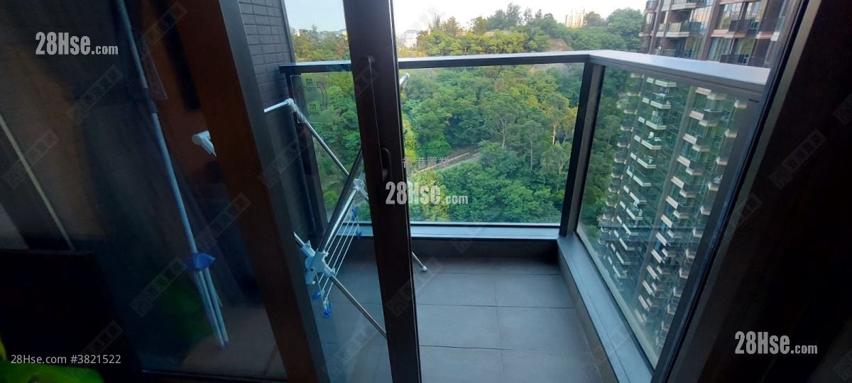 Mantin Heights Rental 3 Bedrooms , 3 Bathrooms 975 ft²