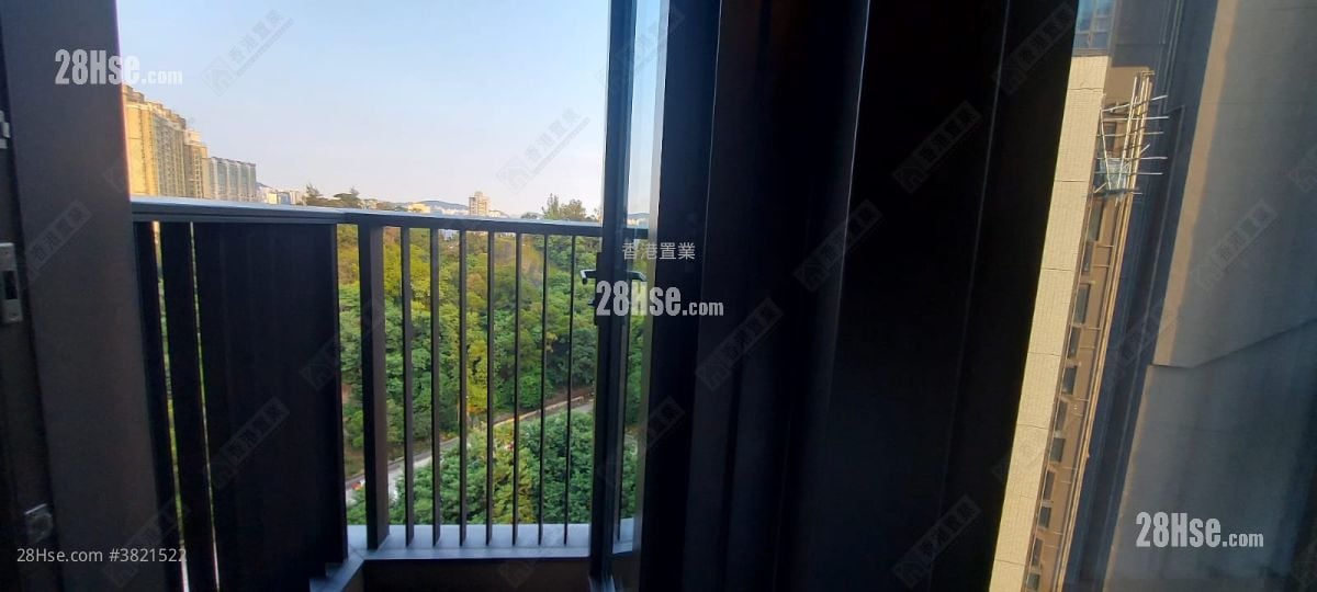 Mantin Heights Rental 3 Bedrooms , 3 Bathrooms 975 ft²