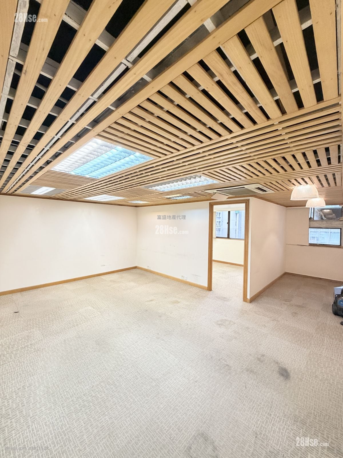 榮吉工業大廈 租盤 2 房