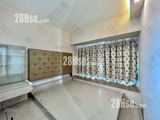 Aquamarine Sell 3 Bedrooms , 1 Bathroom 577 ft²