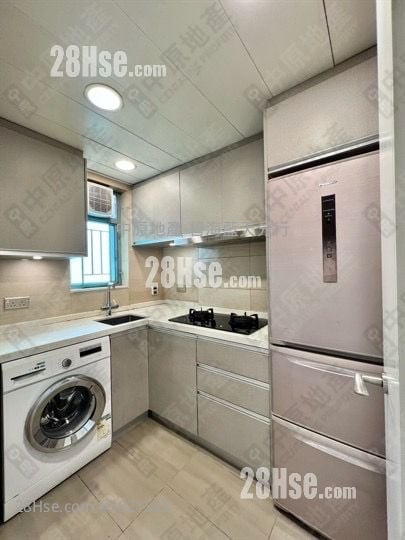 Aquamarine Sell 3 Bedrooms , 1 Bathroom 577 ft²