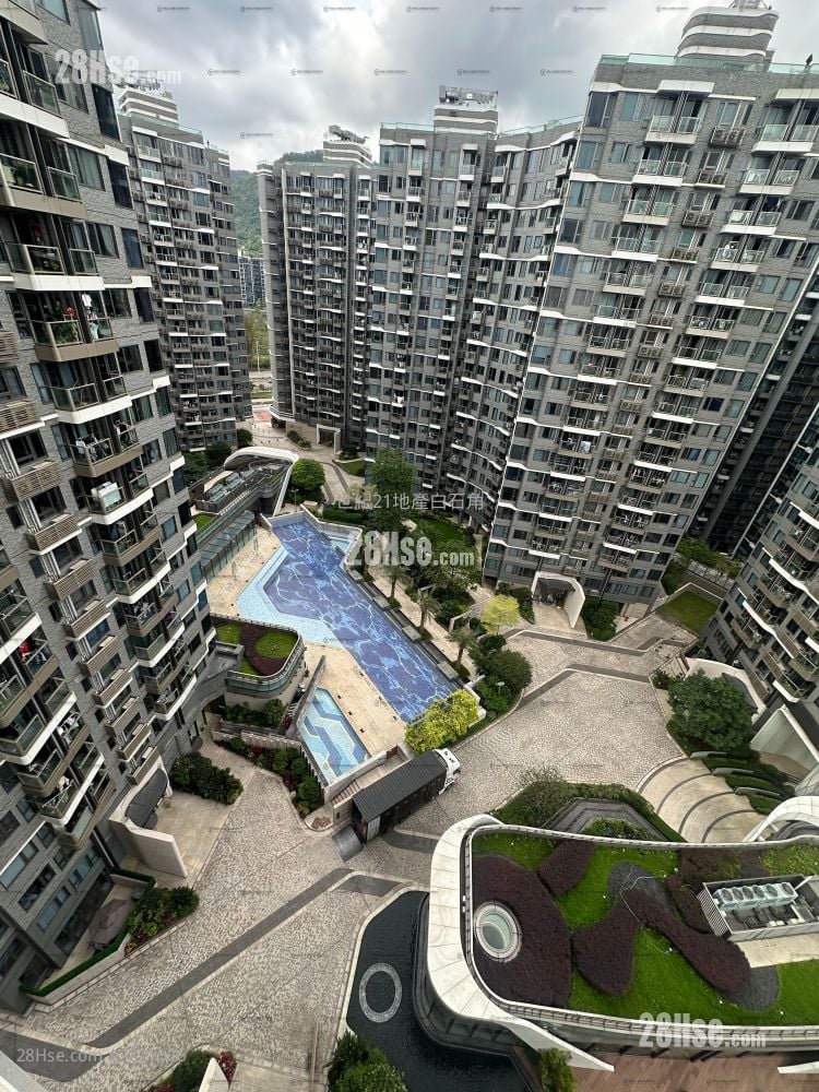 Solaria Rental 595 ft²