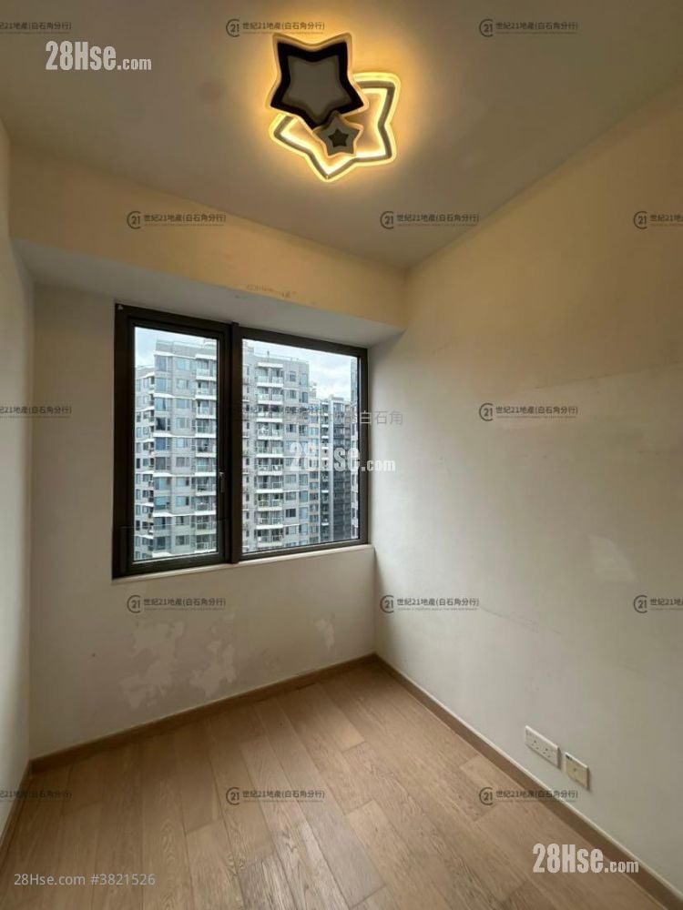 Solaria Rental 595 ft²