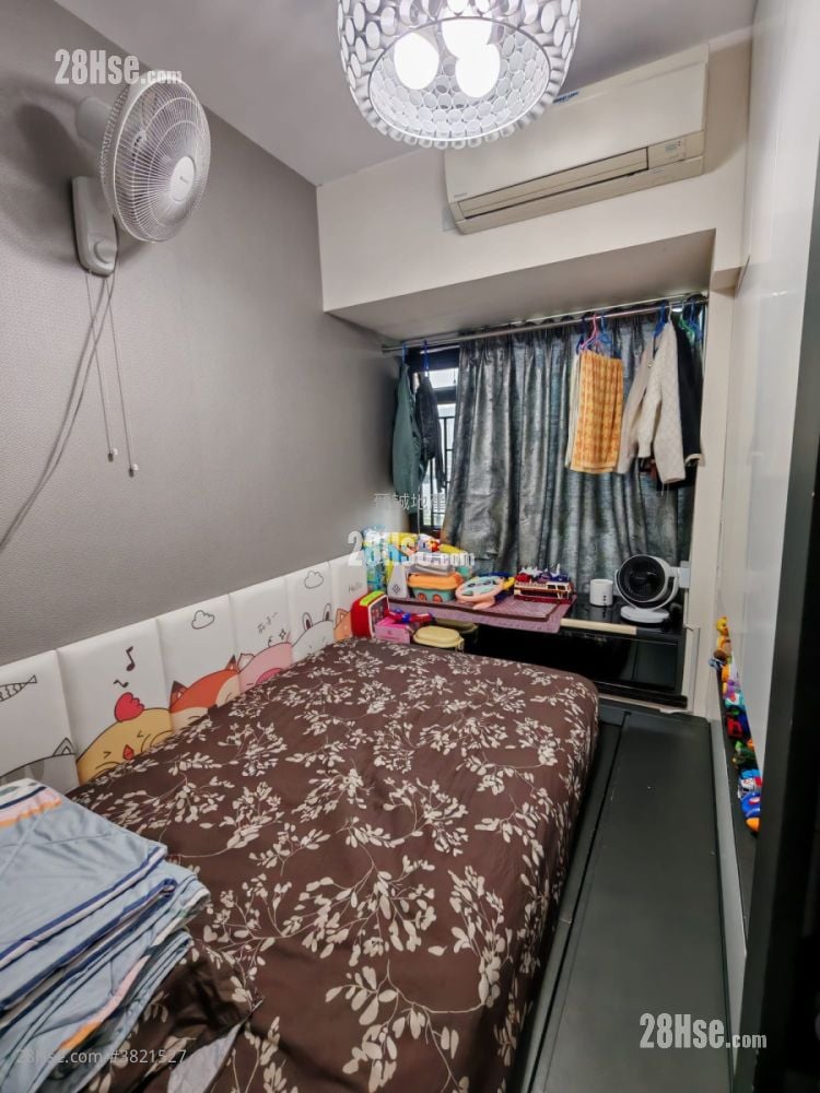 翠峰小築 售盤 3 房 , 2 浴室 825 平方呎