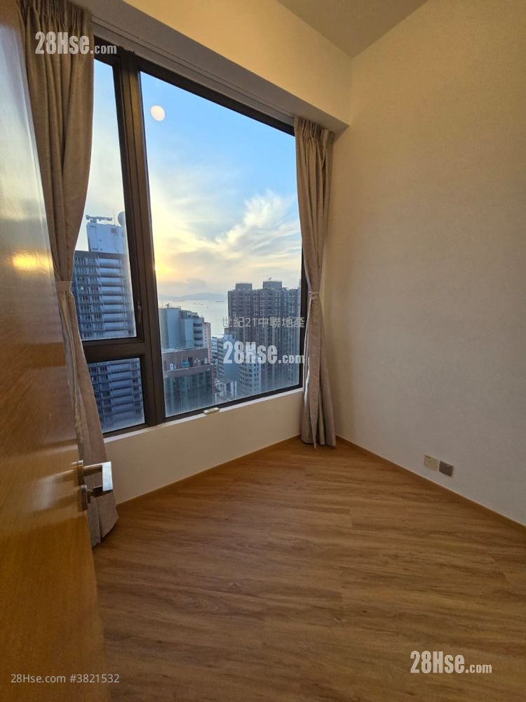 The Met. Sublime Rental 2 Bedrooms , 1 Bathroom 414 ft²