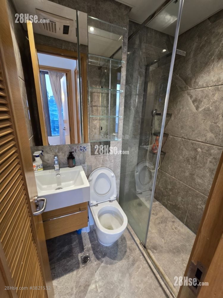 The Met. Sublime Rental 2 Bedrooms , 1 Bathroom 414 ft²