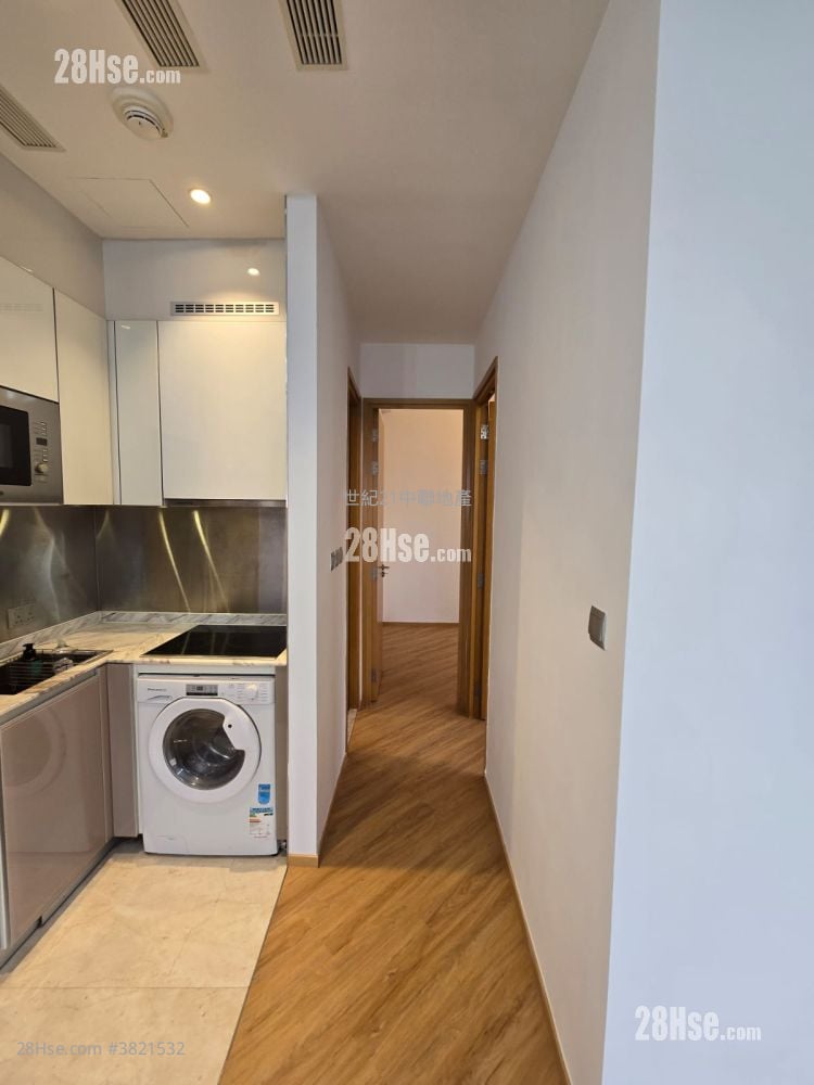 The Met. Sublime Rental 2 Bedrooms , 1 Bathroom 414 ft²