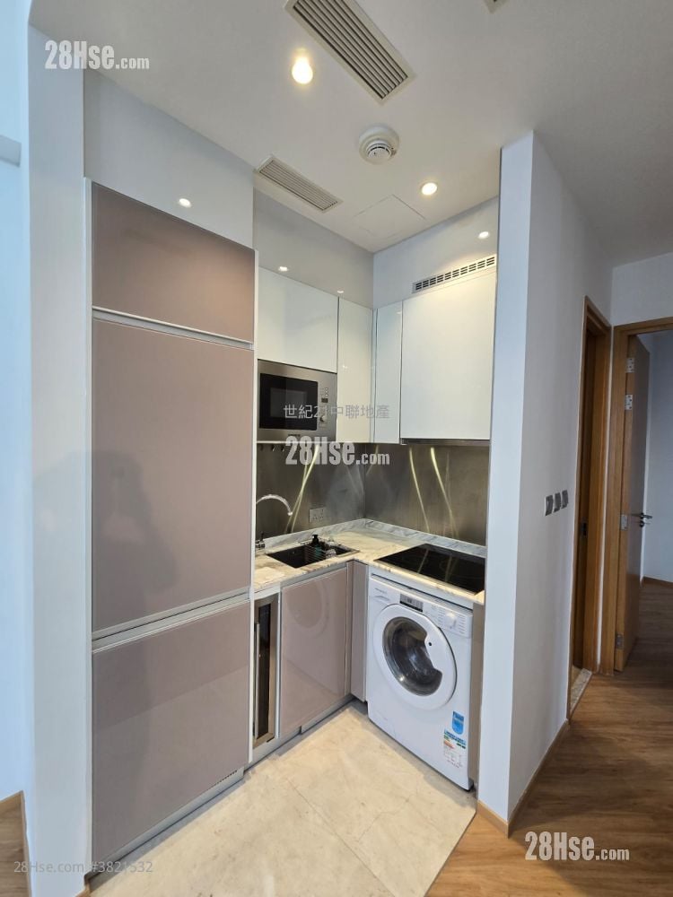 The Met. Sublime Rental 2 Bedrooms , 1 Bathroom 414 ft²