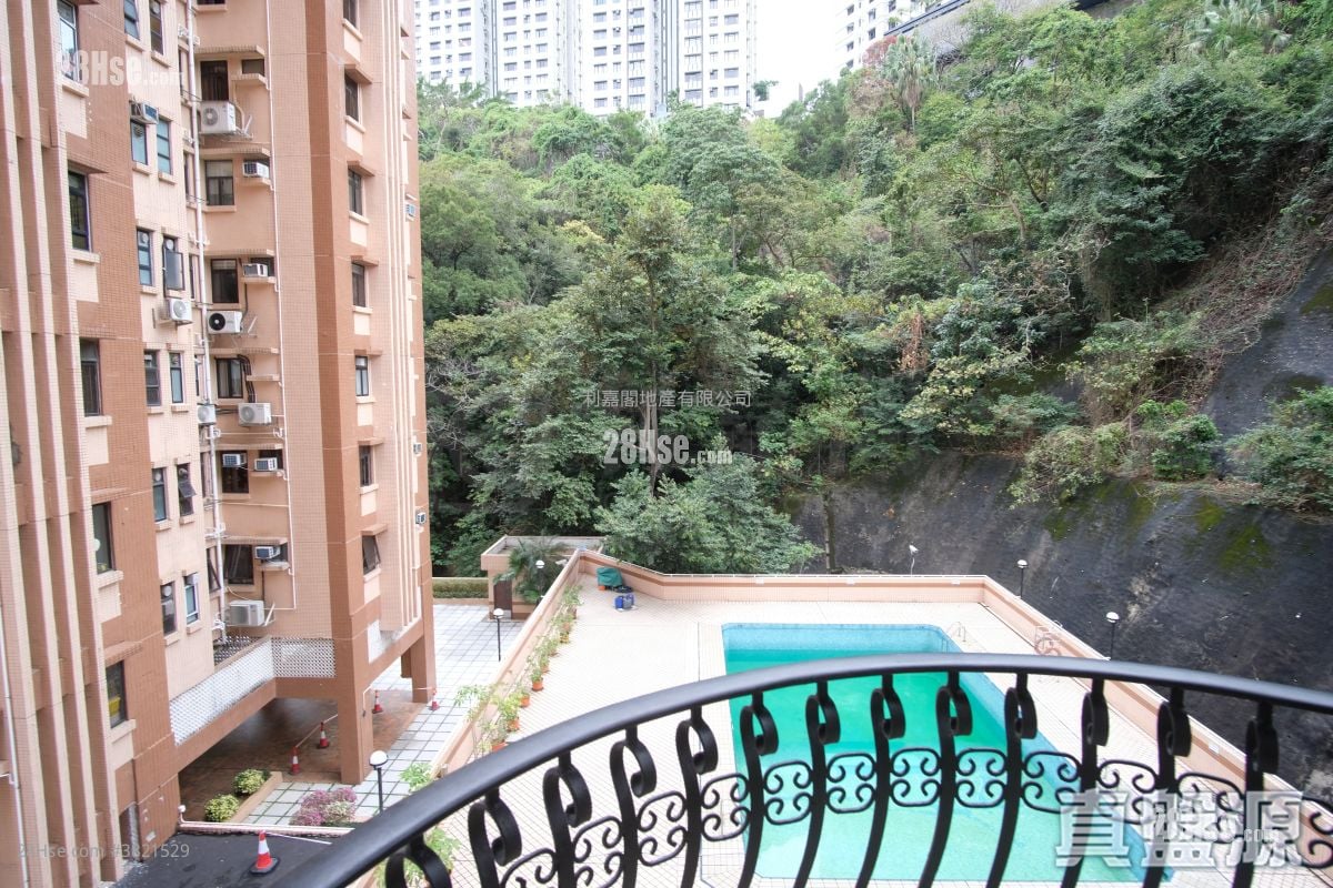 金山花園 售盤 3 房 , 3 浴室 910 平方呎