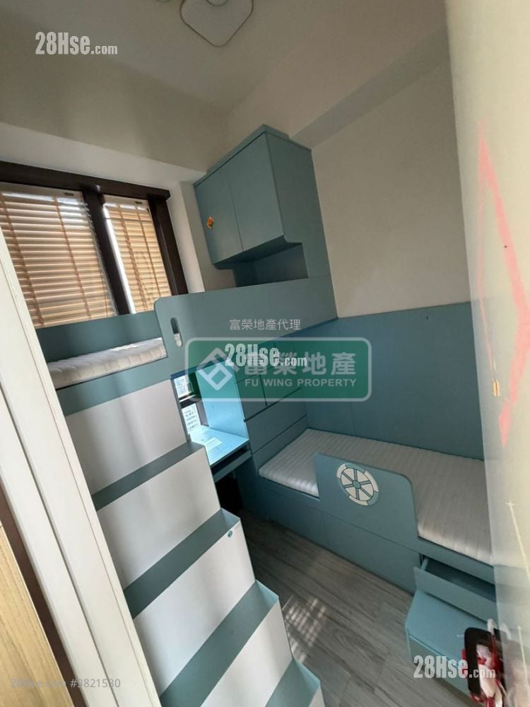 Seven Victory Avenue Rental 2 Bedrooms , 1 Bathroom 390 ft²