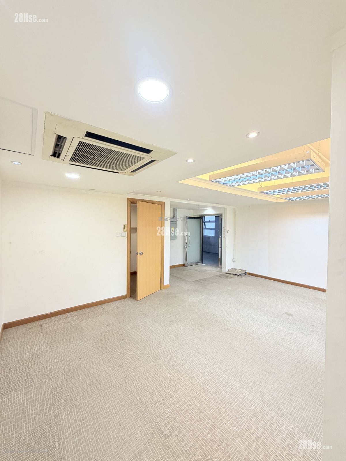 榮吉工業大廈 租盤 2 房