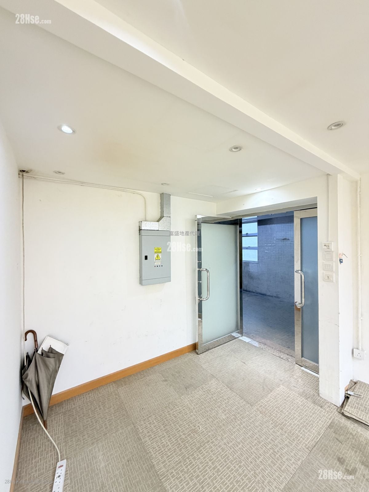 榮吉工業大廈 租盤 2 房