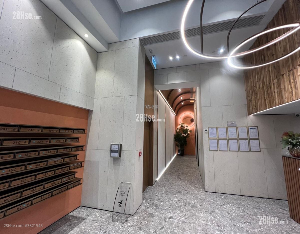 West Park Sell 1 Bedroom , 1 Bathroom 333 ft²