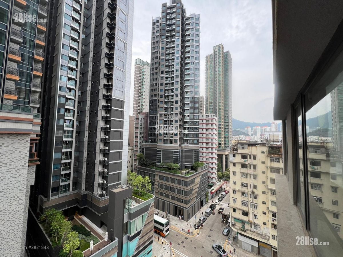 West Park Sell 1 Bedroom , 1 Bathroom 333 ft²