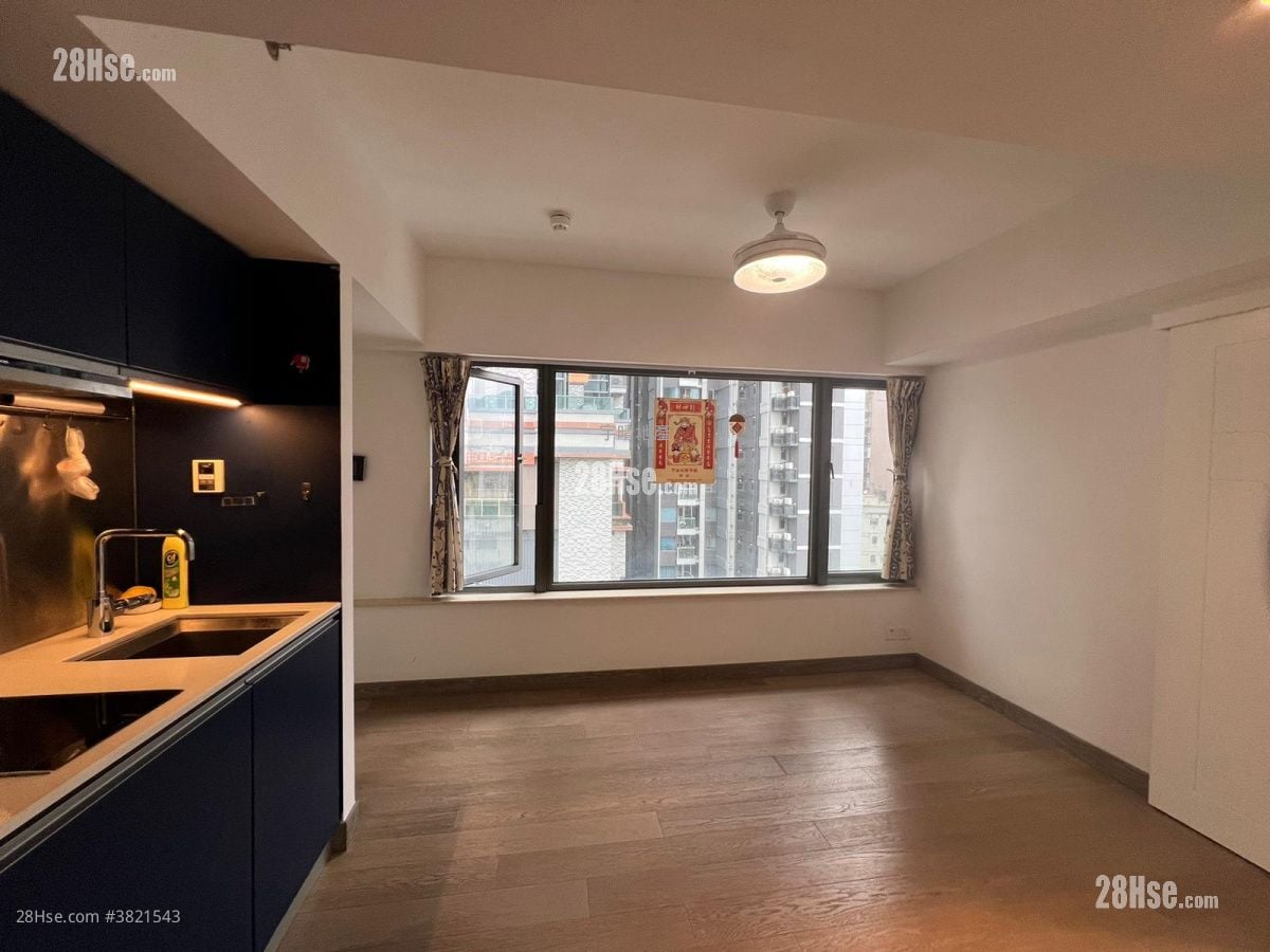 West Park Sell 1 Bedroom , 1 Bathroom 333 ft²