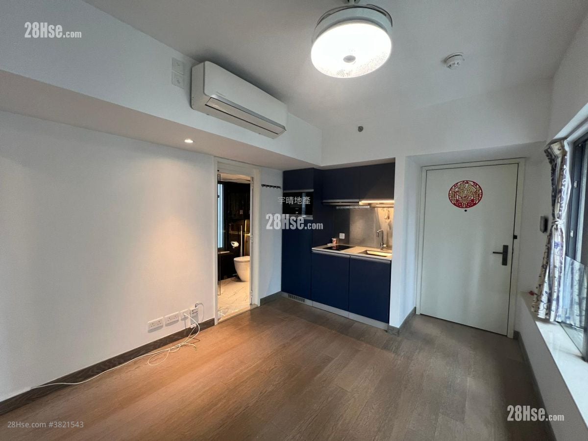 West Park Sell 1 Bedroom , 1 Bathroom 333 ft²